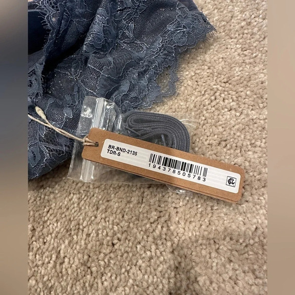 Skims Blue lace boxer shorts & bandeau bra set size small - Picture 4 of 4